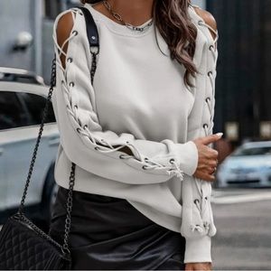 NWT EPretty Sweatshirt